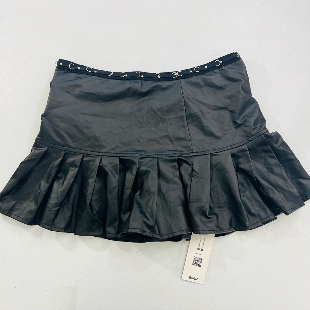 Romwe New With Tags Faux Leather Gothic Alternative Skirt With Zipper Pleated - Picture 4 of 8
